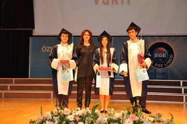Eraslan Foundation Rewarded the Ranking Students at Private Aegean