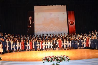 Özel Ege Lisesi’s 25th Graduating Class Wore Their Caps