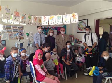 Eraslan Foundation Celebrated the New Year at the Oncology Clinic