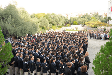 Özel Ege’de Okuyan Öğrenciler İçin Eraslan Vakfı Bursları Yeniden Düzenlendi